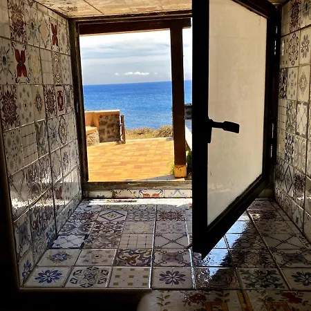 Dammuso Suvaki Mare Holiday home *